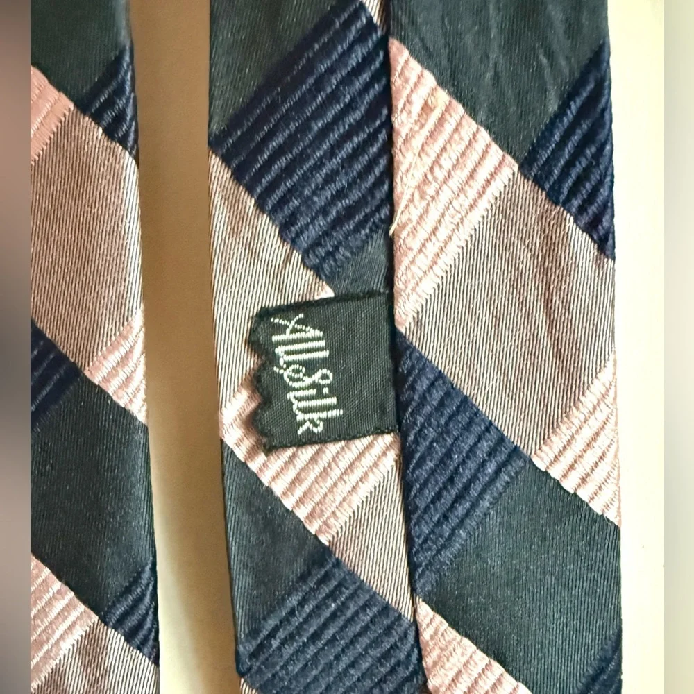 Vintage 1950s All Silk Necktie blush stripe plaid mcm - Picture 5 of 5